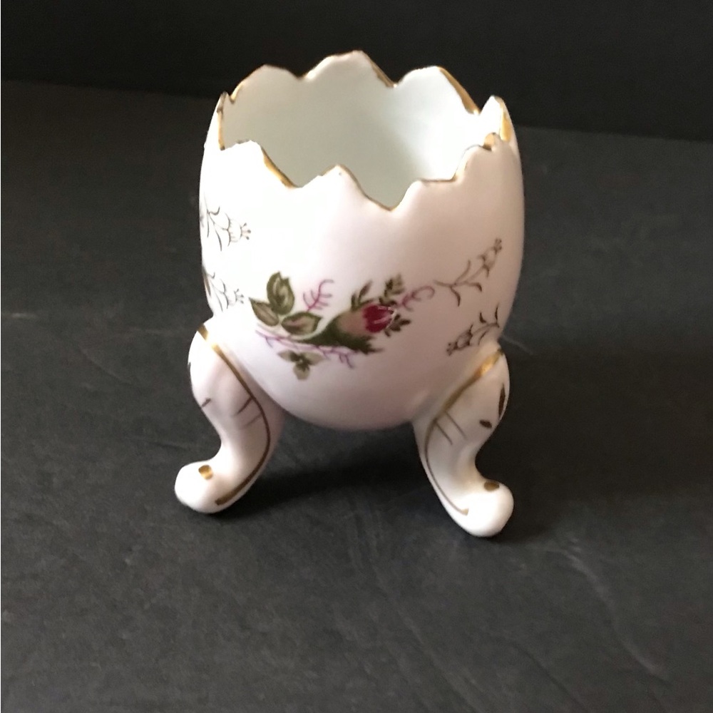 Vintage NapcoWare Japan Footed Egg Shaped Planter